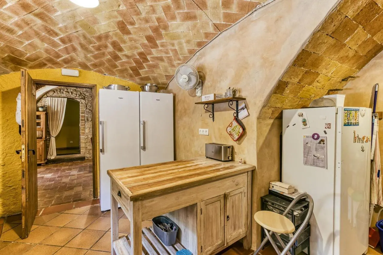 Farm stay Mas Alba Villa San Esteban de Guialbes